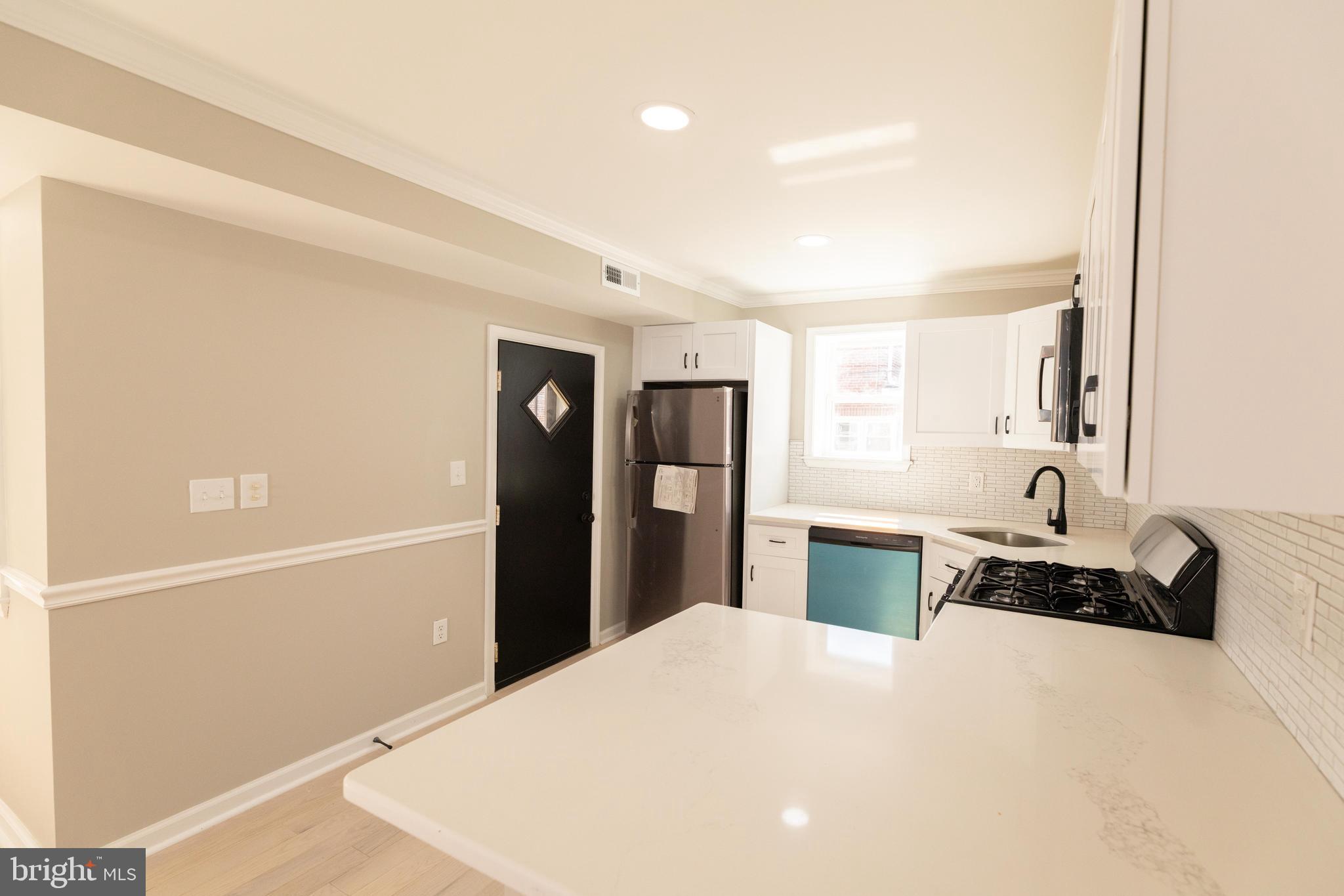 7732 Temple Road Philadelphia, PA 19150 - Photo 4 of 18