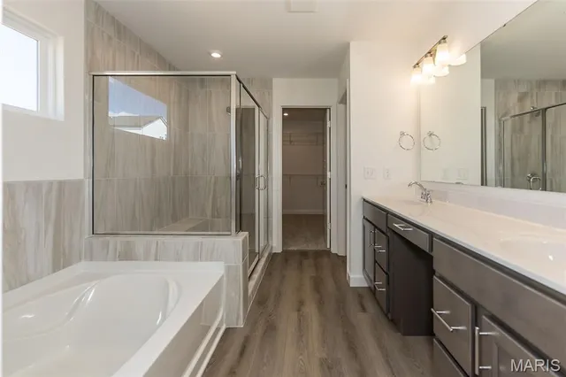 $639,900 | 717 Southerland Drive, O'Fallon, MO 63368