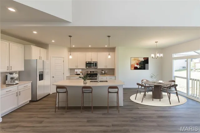 $639,900 | 717 Southerland Drive, O'Fallon, MO 63368