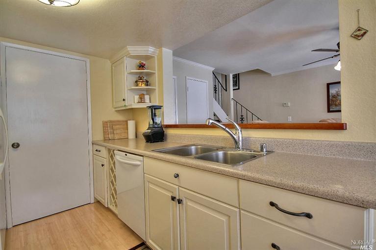 82 Dockside Circle San Rafael, CA 94903 - Photo 1 of 1 Gallery Image 1