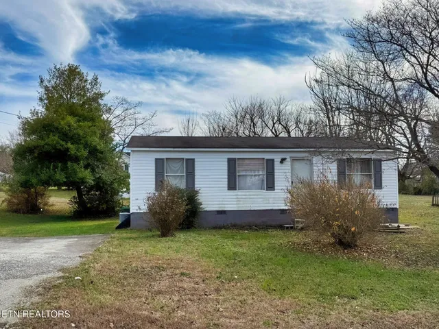 $139,900 | 712 East Fir Street, La Follette, TN 37766