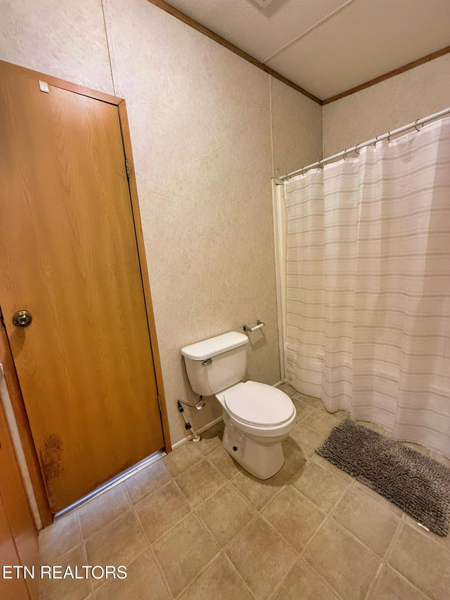 712 East Fir Street La Follette, TN 37766 - Photo 15 of 22 IMG_2720 - Copy