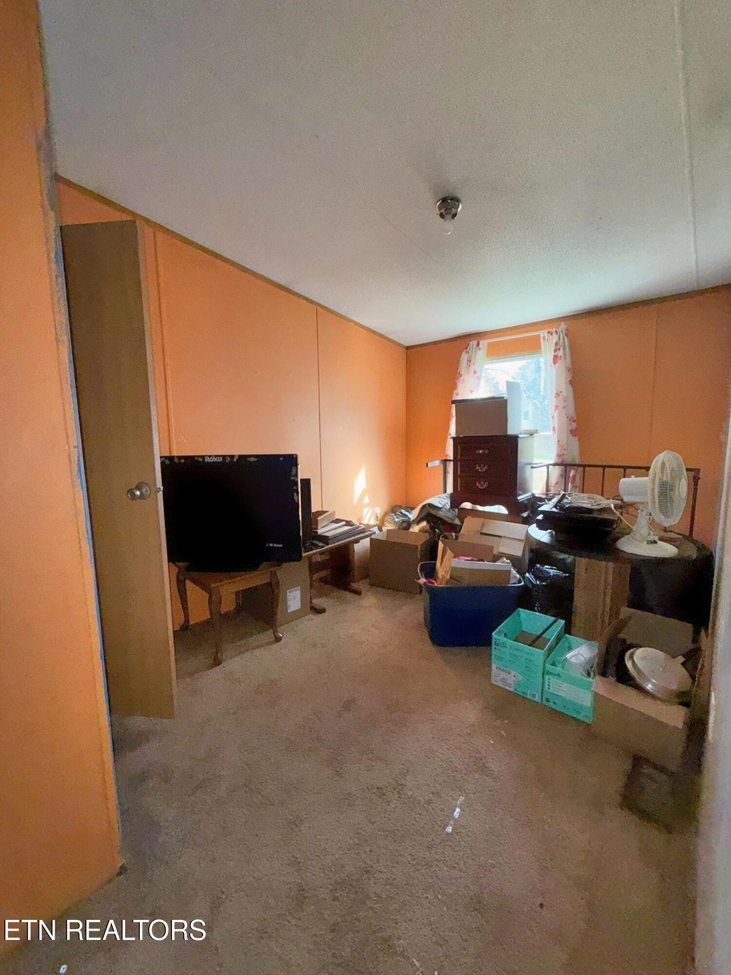 712 East Fir Street La Follette, TN 37766 - Photo 18 of 22 IMG_1803