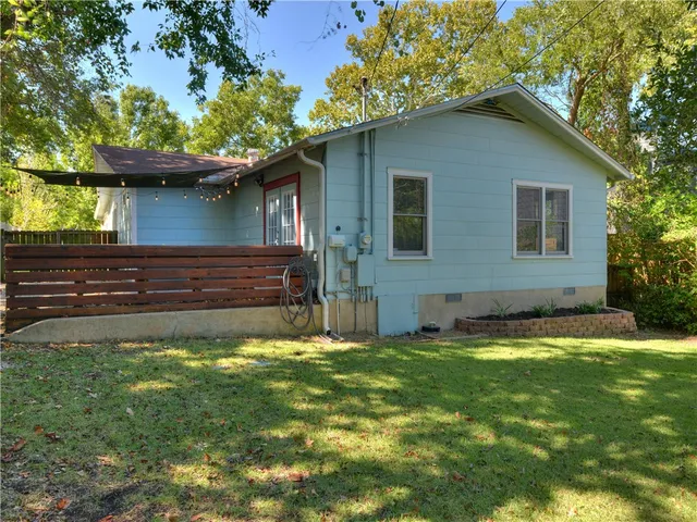 a view of a trees in a yard