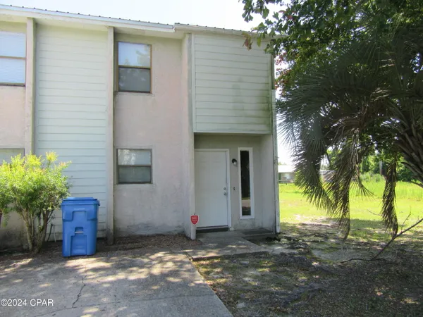 $1,095 | 5408-5414 Manzonita Drive, Panama City, FL 32404