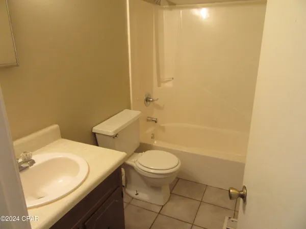 $1,095 | 5408-5414 Manzonita Drive, Panama City, FL 32404