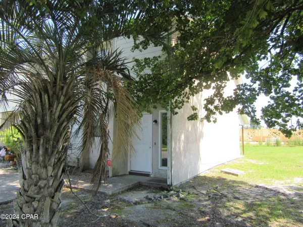 $1,095 | 5408-5414 Manzonita Drive, Panama City, FL 32404