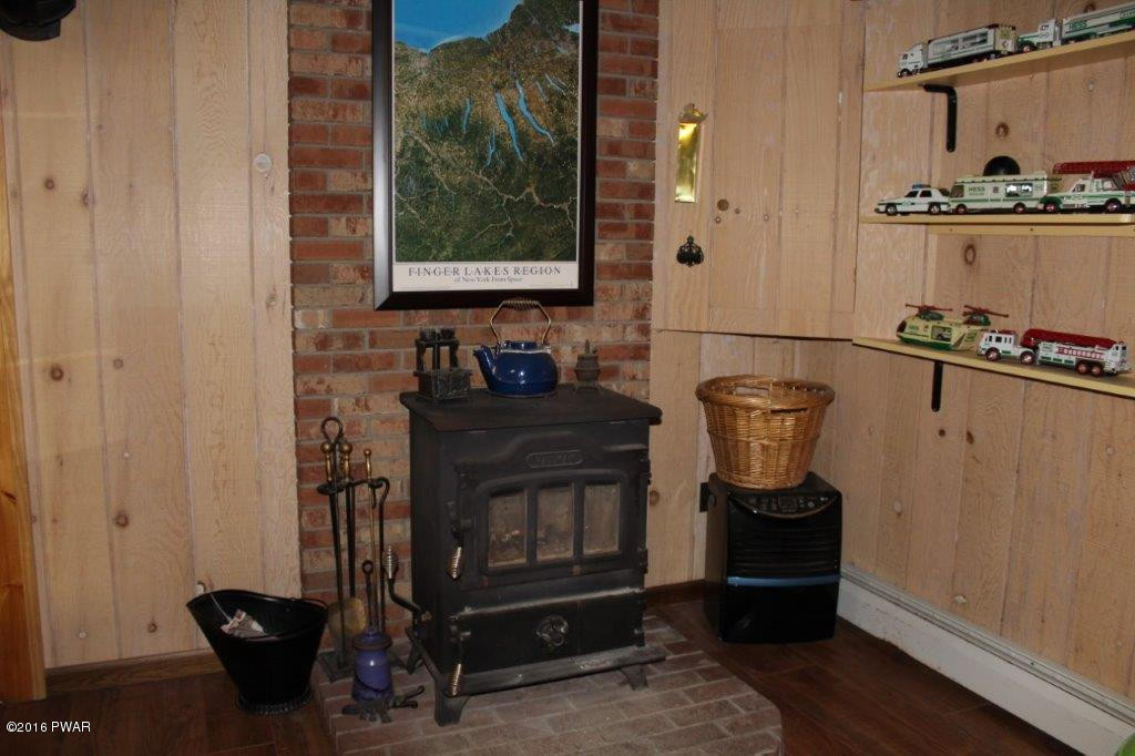 108 Wallenpaupack Road Lakeville, PA 18438 - Photo 14 of 20