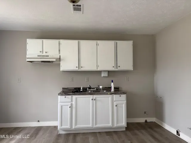 $120,000 | 108 Myer Avenue, Unit A&B, Jackson, MS 39209