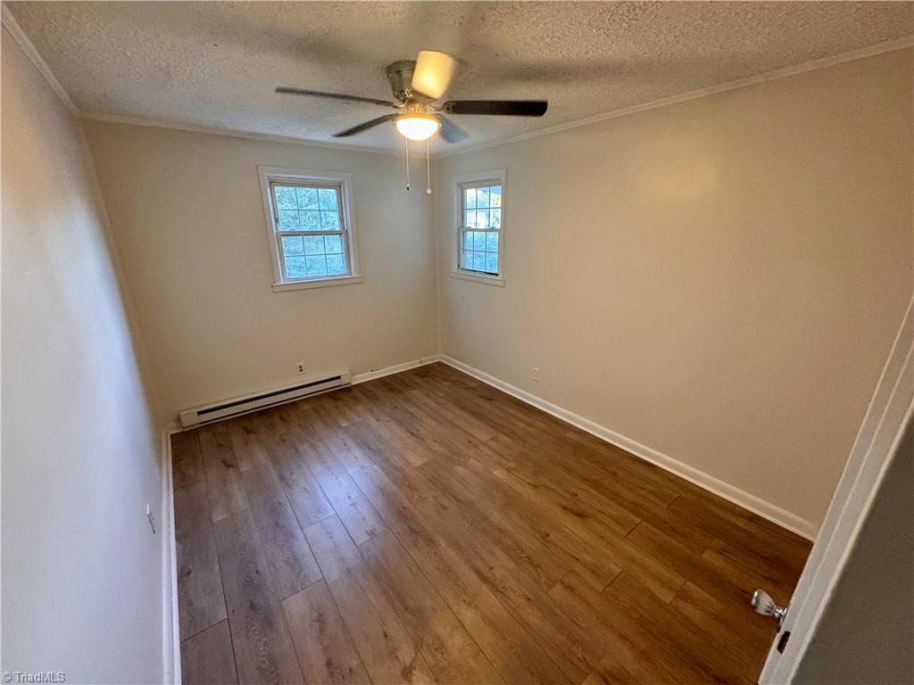 1052 Johnsontown Road Thomasville, NC 27360 - Photo 4 of 15