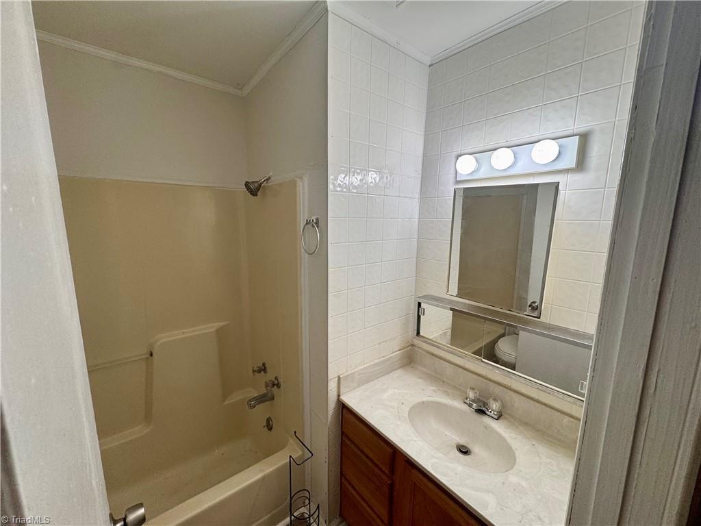 1052 Johnsontown Road Thomasville, NC 27360 - Photo 8 of 15