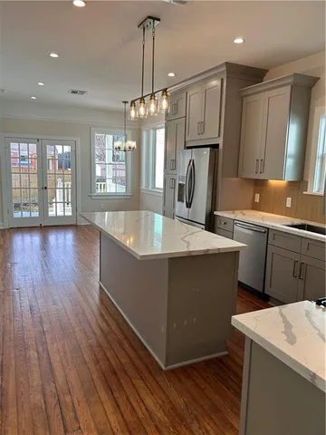 $2,500 | 539 Olivier Street, New Orleans, LA 70114