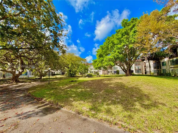 $193,000 | 7450 Northwest 17th Street, Unit 306, Plantation, FL 33313