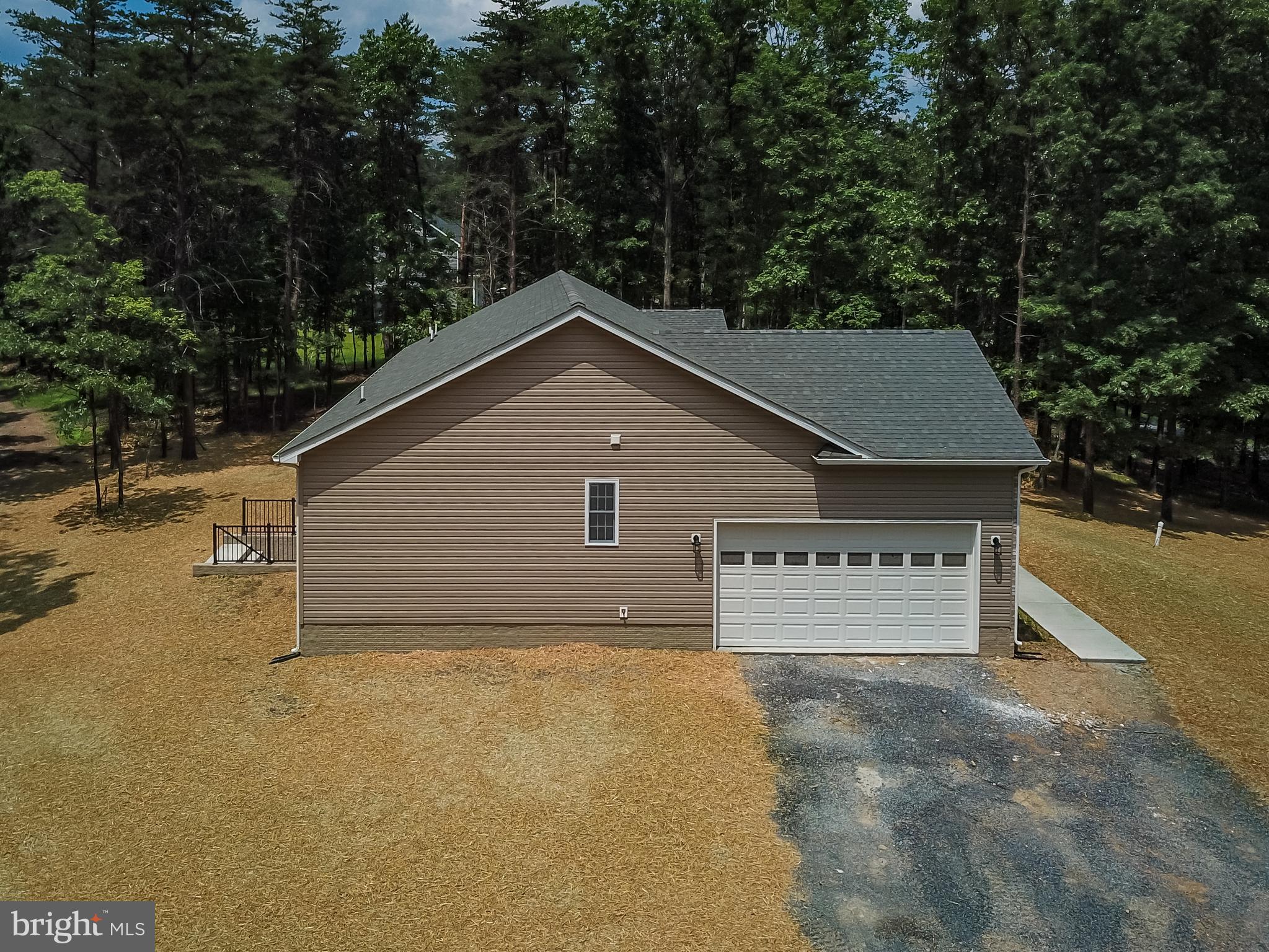 887 Adams Road Winchester, VA 22603 - Photo 6 of 75 Gallery Image 6