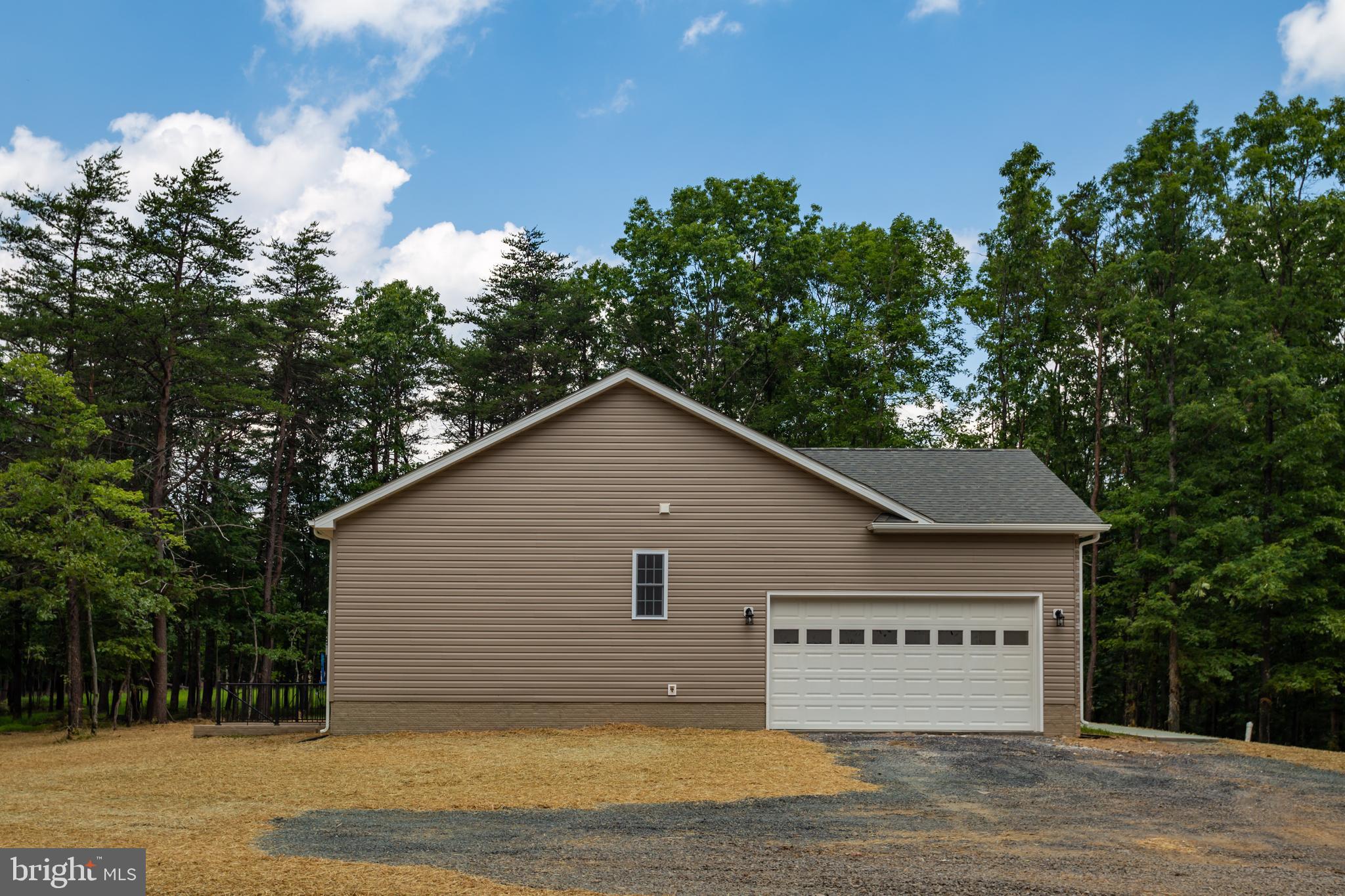 887 Adams Road Winchester, VA 22603 - Photo 8 of 75 Gallery Image 8