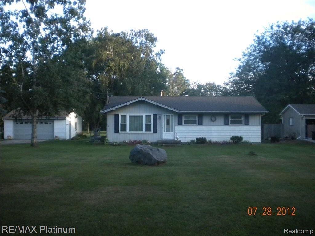 1571 West Rolston Road Linden, MI 48451 - Photo 16 of 22 DSCN3399.JPG