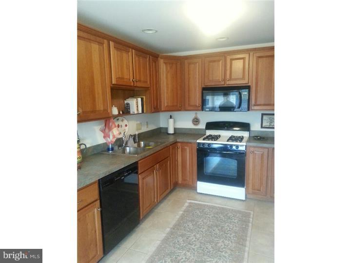 566 Constitution Road Lansdale, PA 19446 - Photo 3 of 17 Gallery Image 3