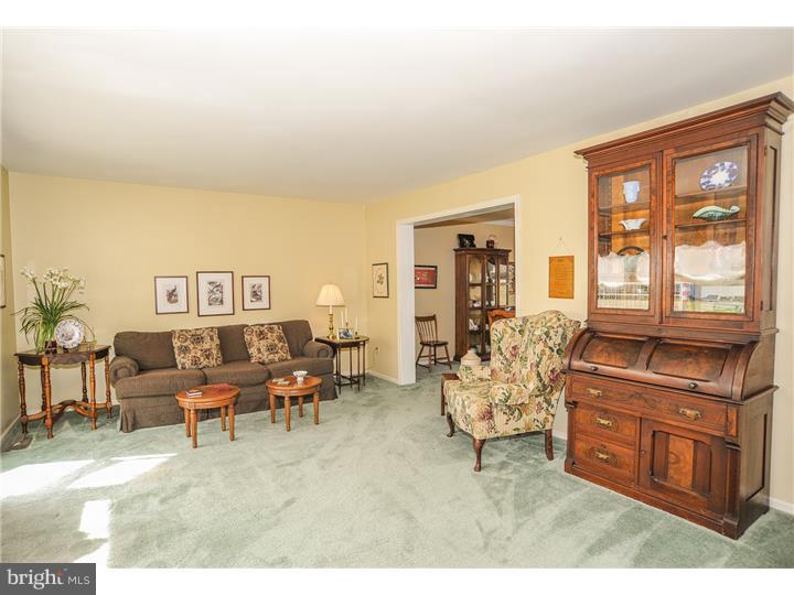 566 Constitution Road Lansdale, PA 19446 - Photo 4 of 17 Gallery Image 4