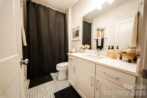 $875,000 | 1010 Everett Place, Charlotte, NC 28205