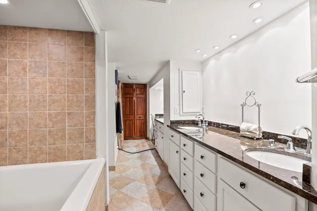 $280,000 | 200 Griffin Avenue Northeast, Hutchinson, MN 55350