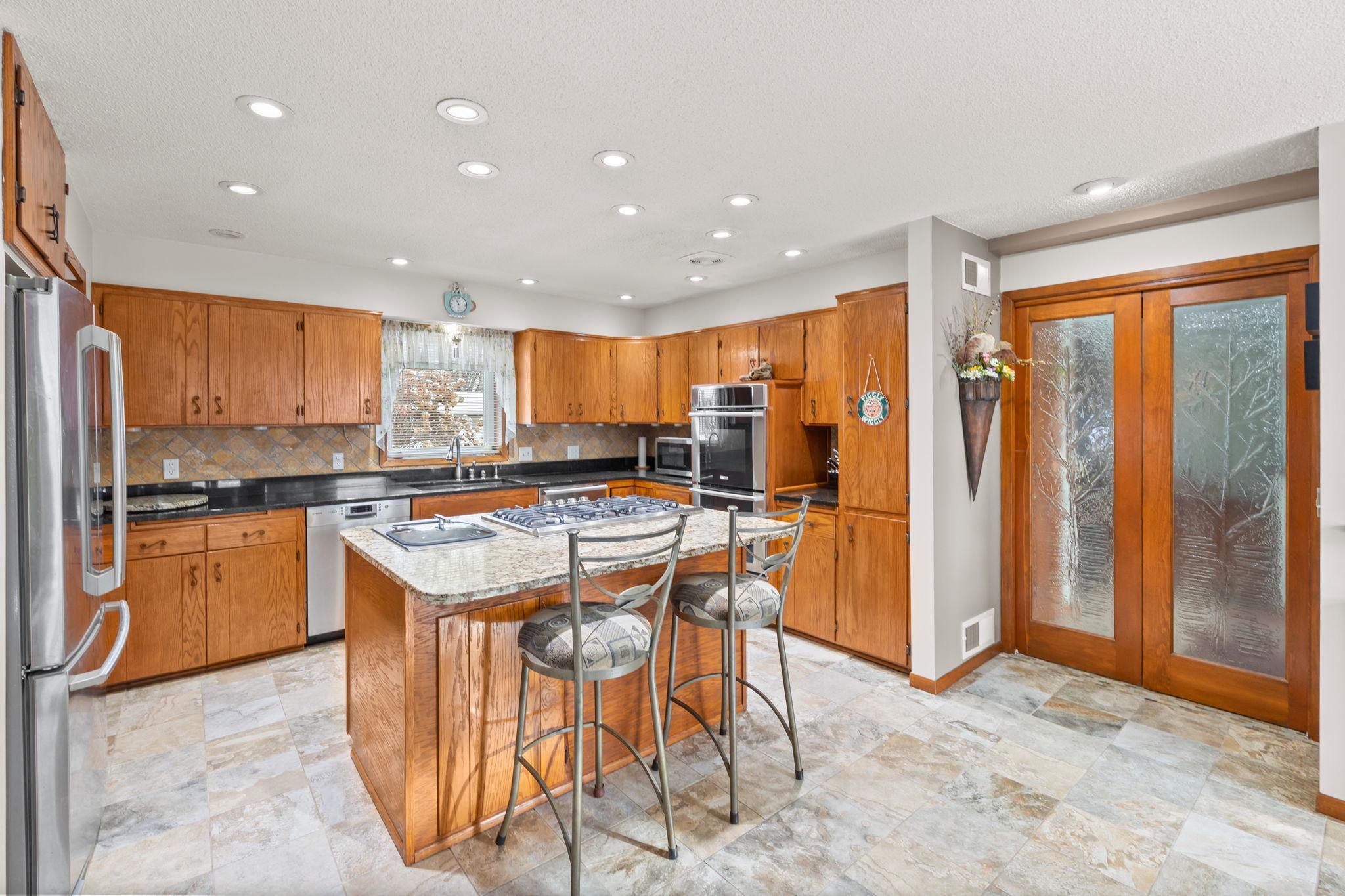 200 Griffin Avenue Northeast Hutchinson, MN 55350 - Photo 2 of 26