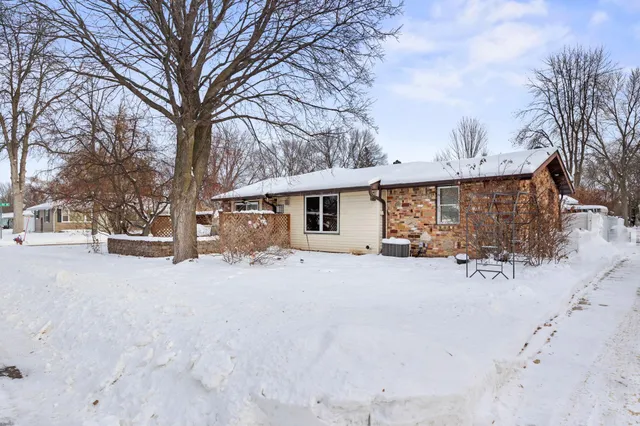 $280,000 | 200 Griffin Avenue Northeast, Hutchinson, MN 55350