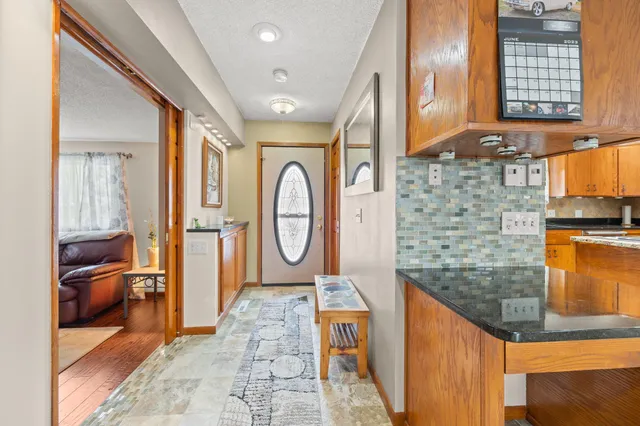 $280,000 | 200 Griffin Avenue Northeast, Hutchinson, MN 55350