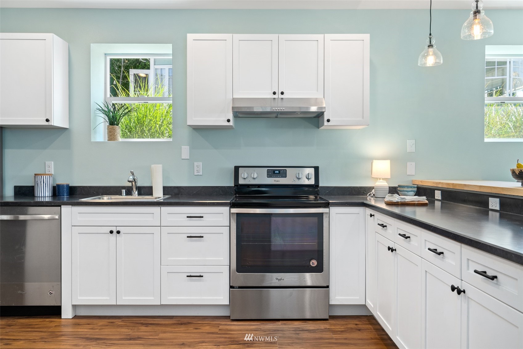 4514 Southwest Findlay Street Seattle, WA 98136 - Photo 15 of 26 Gallery Image 15
