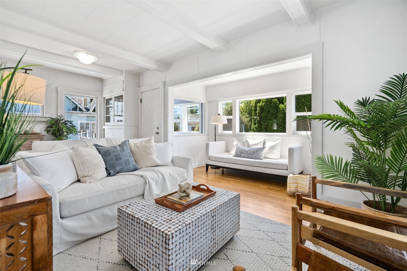 4514 Southwest Findlay Street Seattle, WA 98136 - Photo 4 of 26 Gallery Image 4