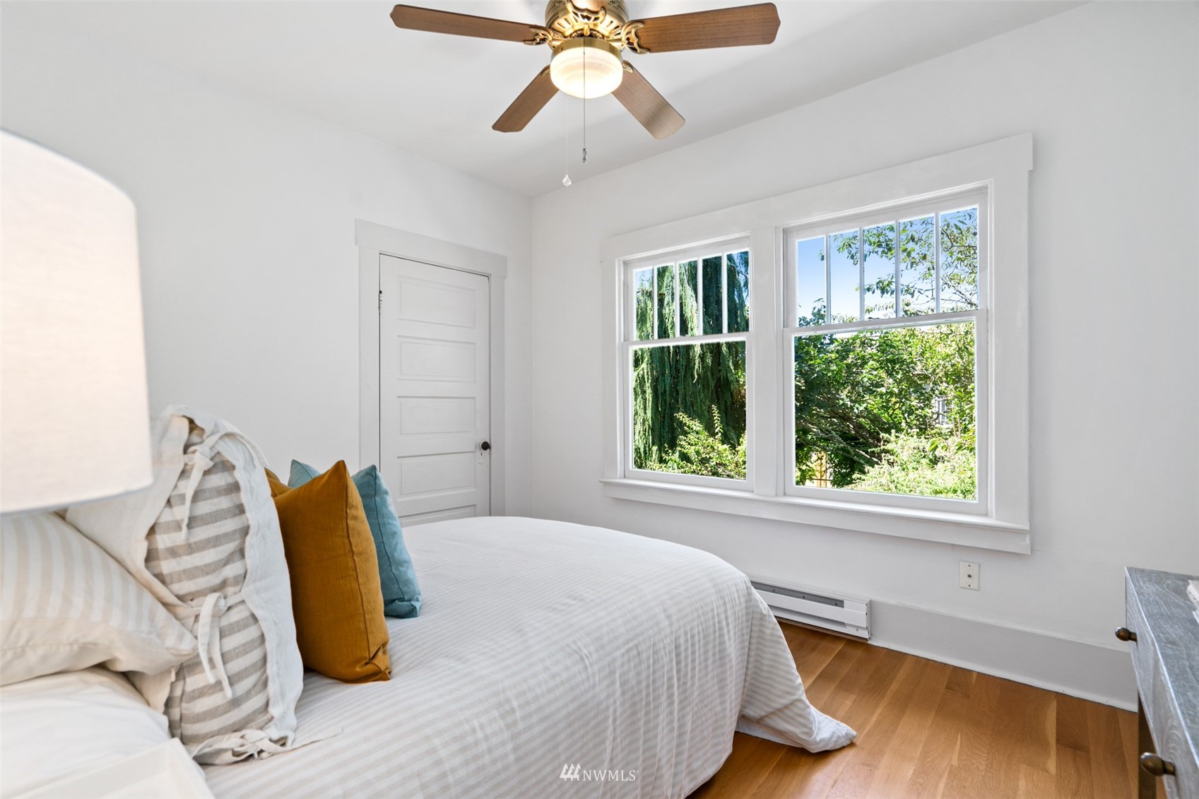 4514 Southwest Findlay Street Seattle, WA 98136 - Photo 8 of 26 Gallery Image 8
