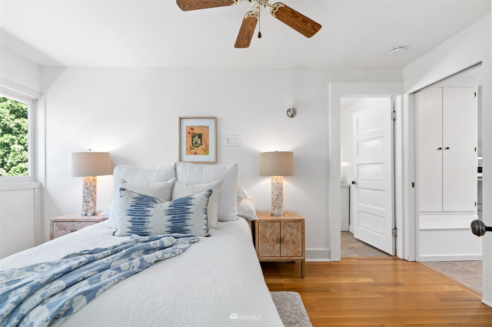 4514 Southwest Findlay Street Seattle, WA 98136 - Photo 10 of 26 Gallery Image 10