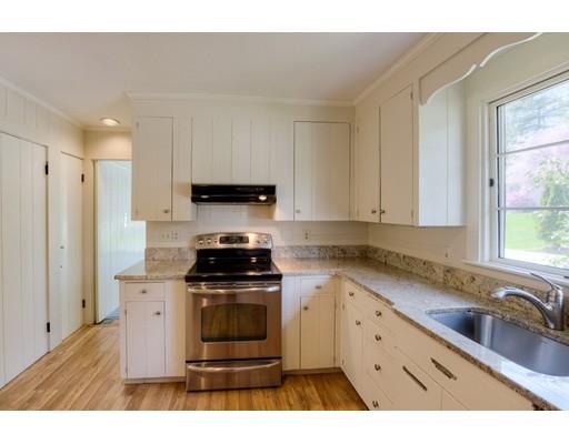 6 Meadowbrook Road Worcester, MA 01609 - Photo 17 of 30 Gallery Image 17