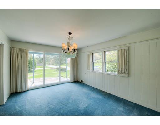 6 Meadowbrook Road Worcester, MA 01609 - Photo 9 of 30 Gallery Image 9