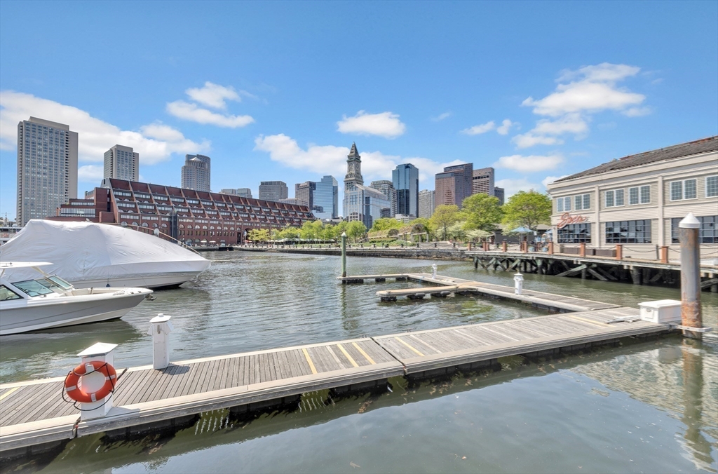 33 Commercial Wharf, Unit 32 Boston, MA 02110 - Photo 21 of 26