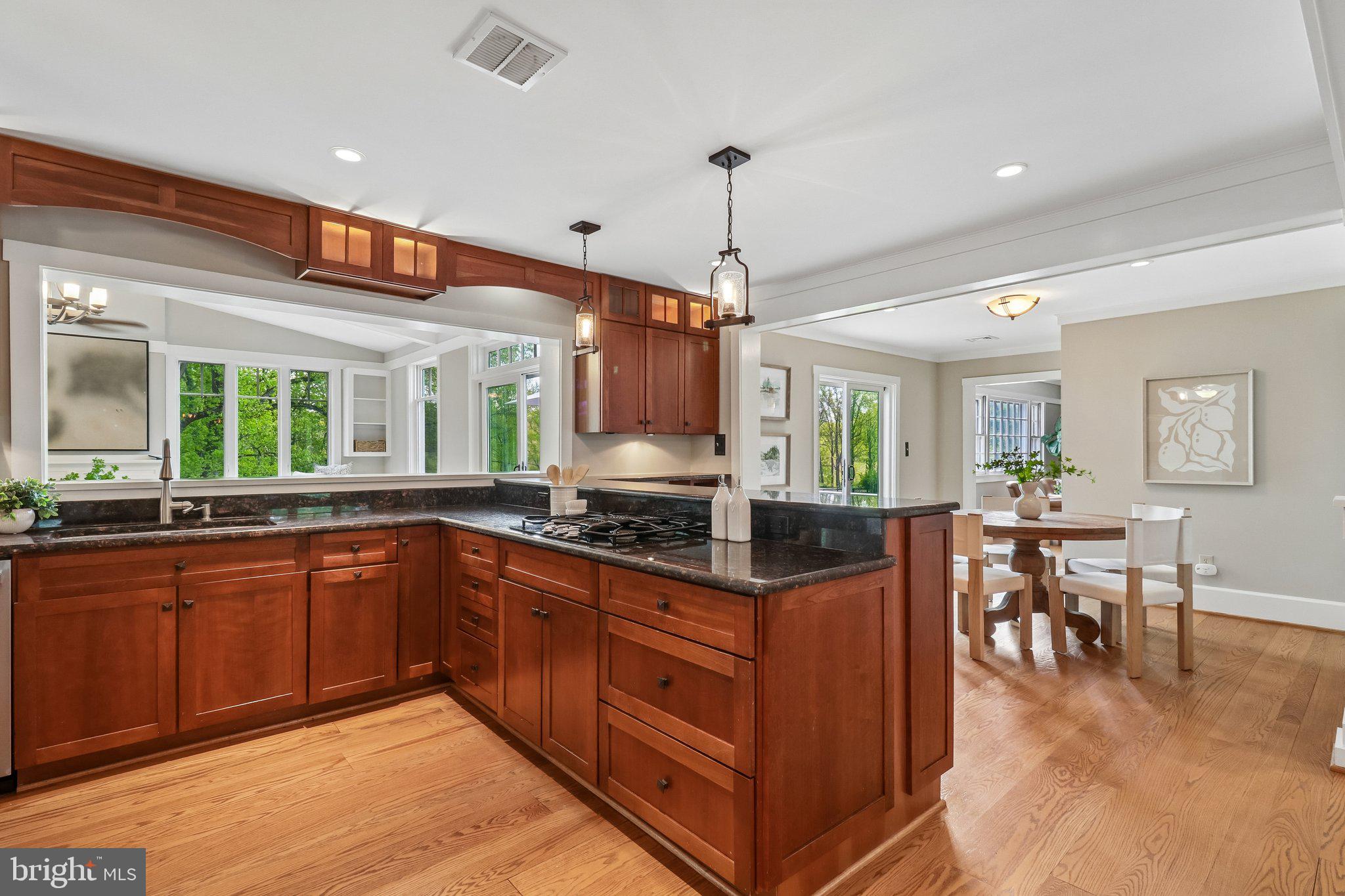 7017 Union Mill Road Clifton, VA 20124 - Photo 29 of 132