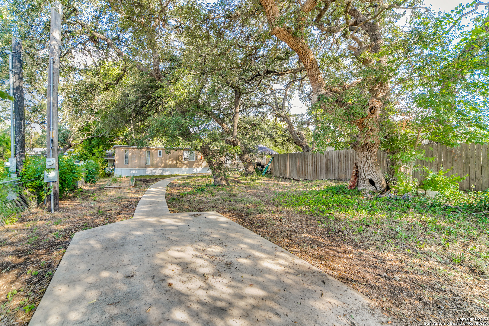 25219 Aue Road San Antonio, TX 78257 - Photo 4 of 5