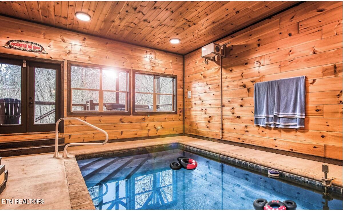 1775 Bluff Ridge Road Sevierville, TN 37876 - Photo 2 of 35 Gallery Image 2