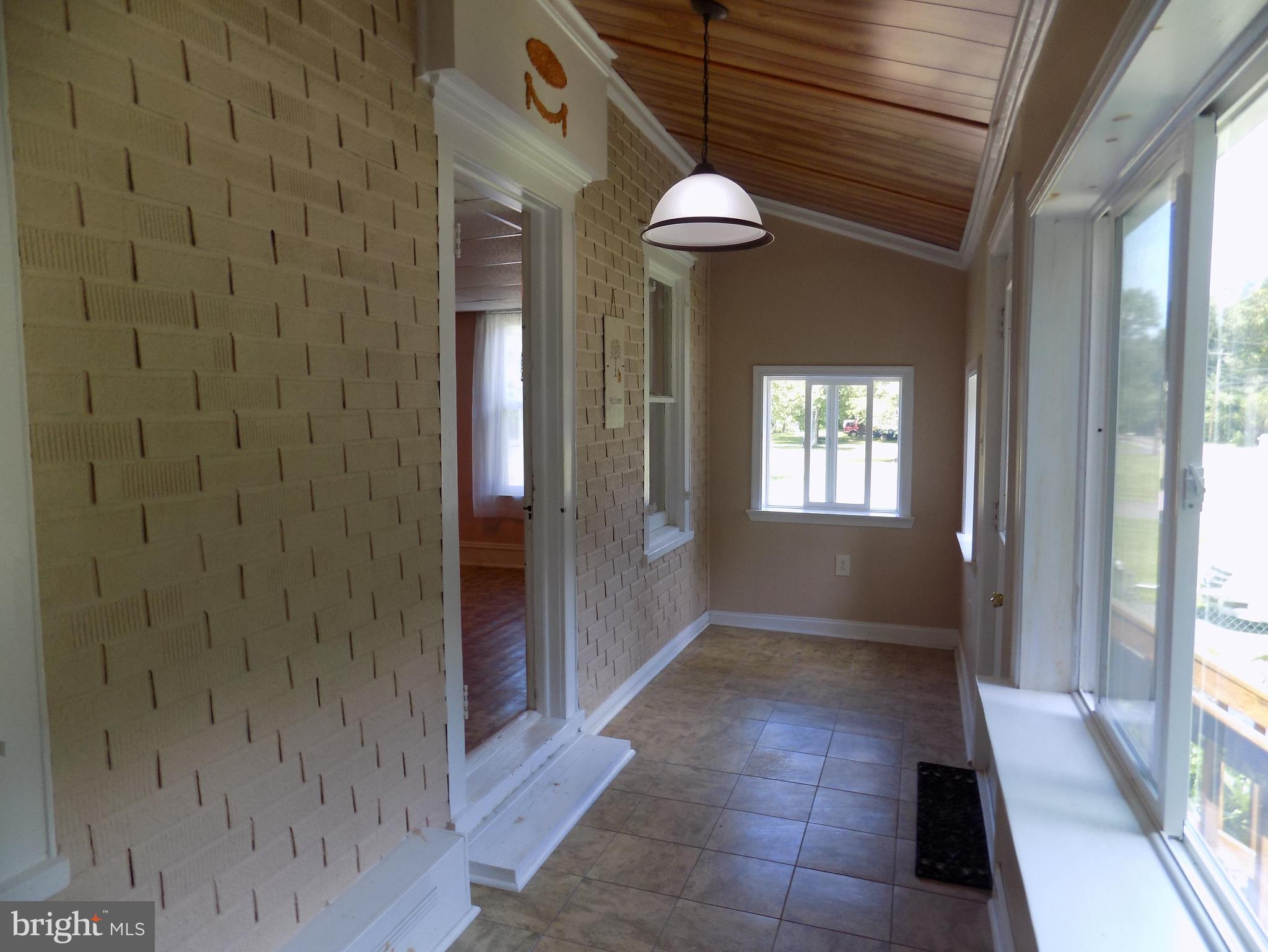 1616 North Ridge Road Perkasie, PA 18944 - Photo 5 of 42