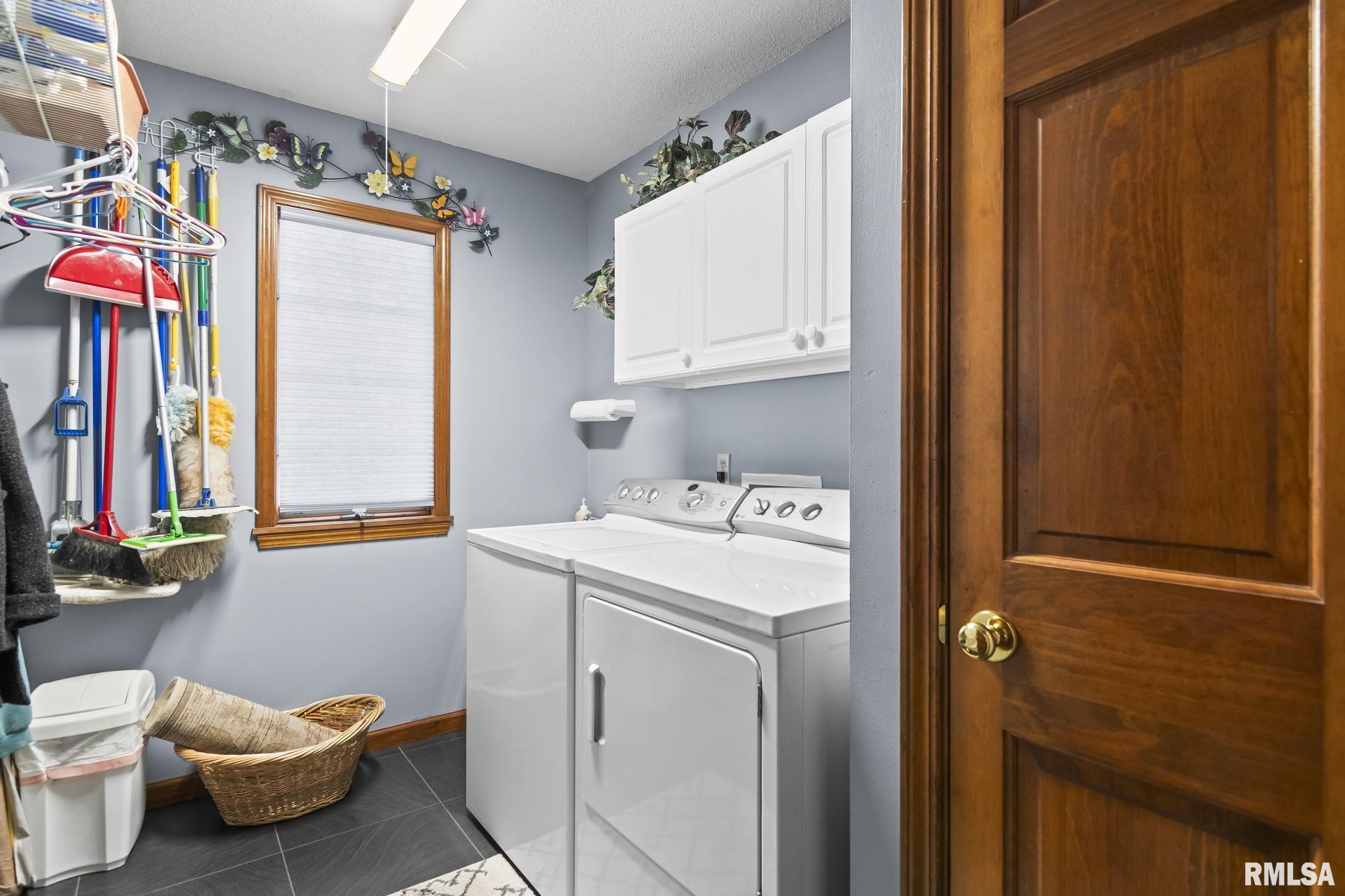 3924 Old Mill Lane Springfield, IL 62711 - Photo 34 of 47