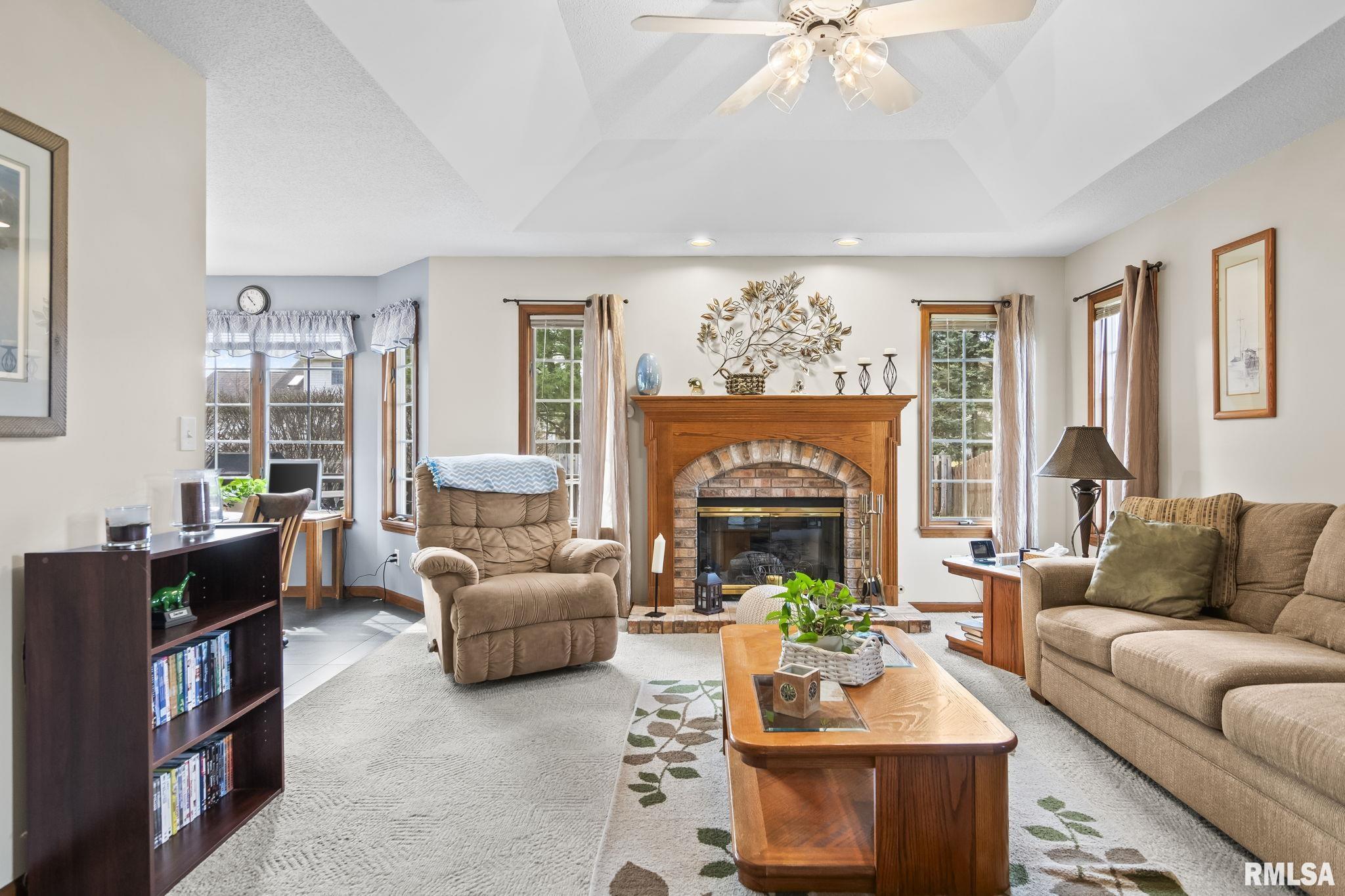 3924 Old Mill Lane Springfield, IL 62711 - Photo 8 of 47
