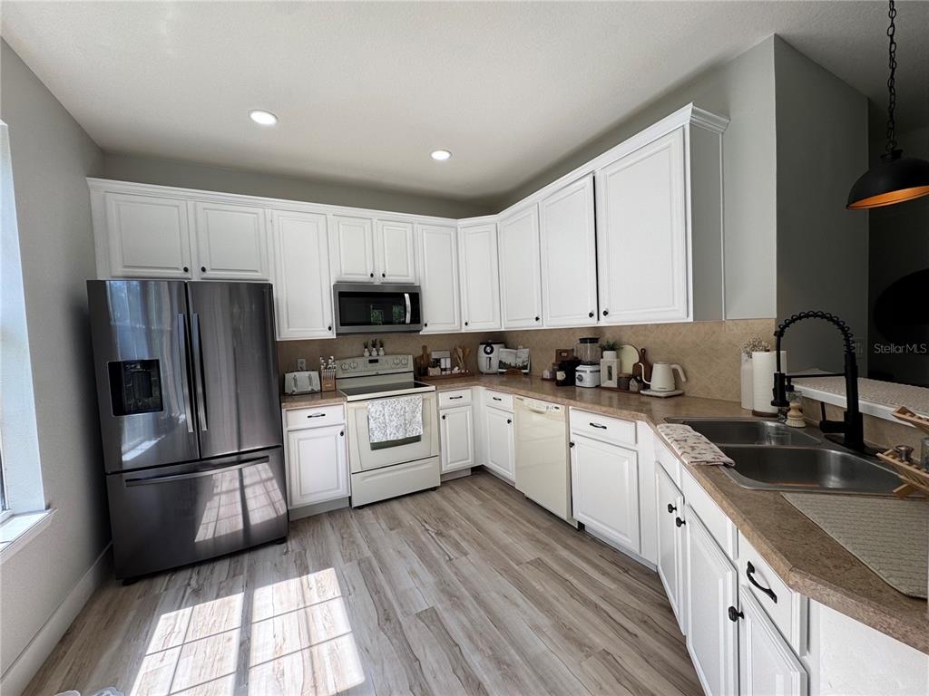 7544 Red Mill Circle New Port Richey, FL 34653 - Photo 12 of 26