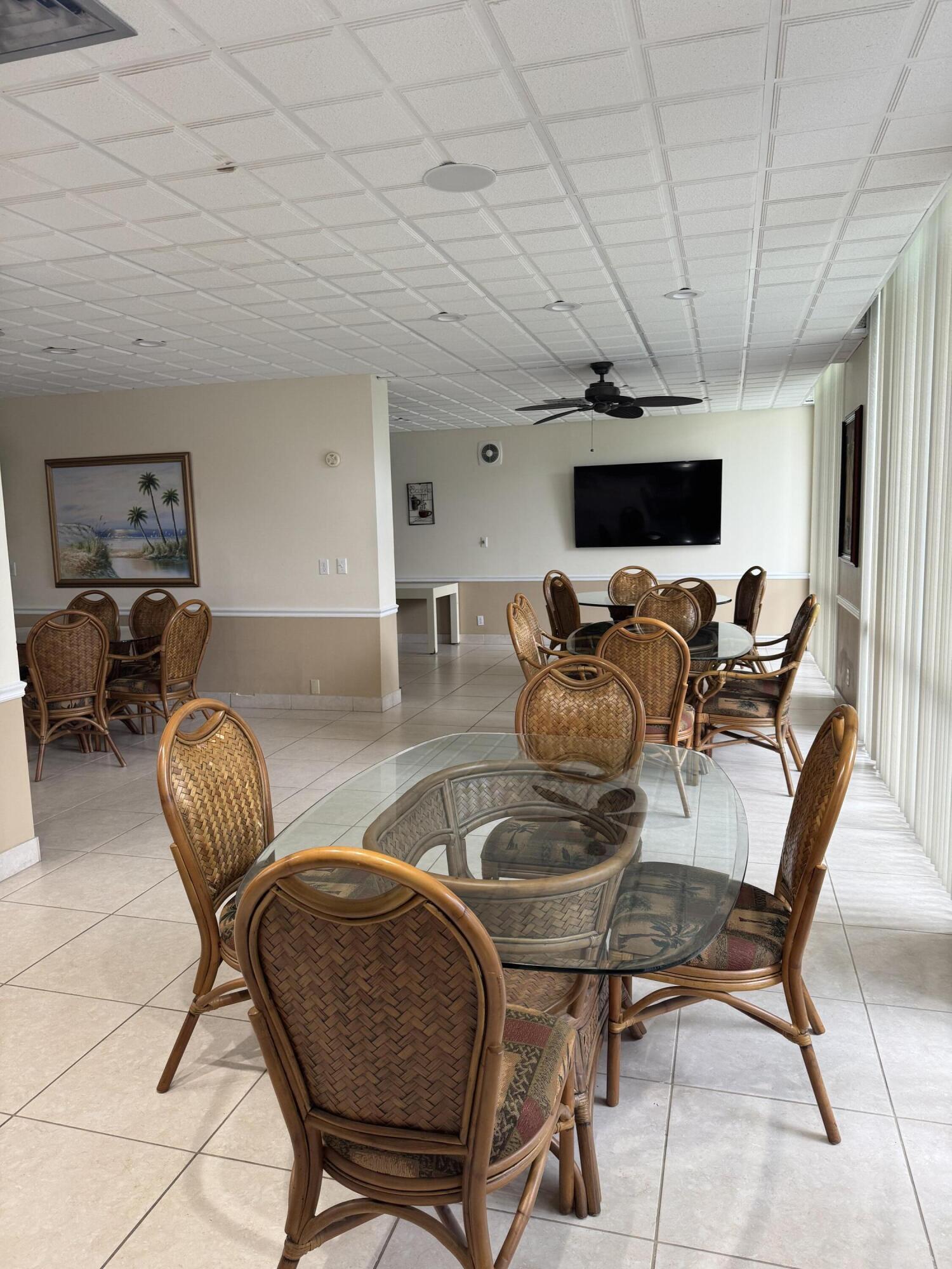 336 Golfview Road, Unit 706 North Palm Beach, FL 33408 - Photo 27 of 41 IMG_8973