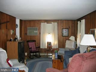 403 Ascot Road Oreland, PA 19075 - Photo 3 of 6 Gallery Image 3