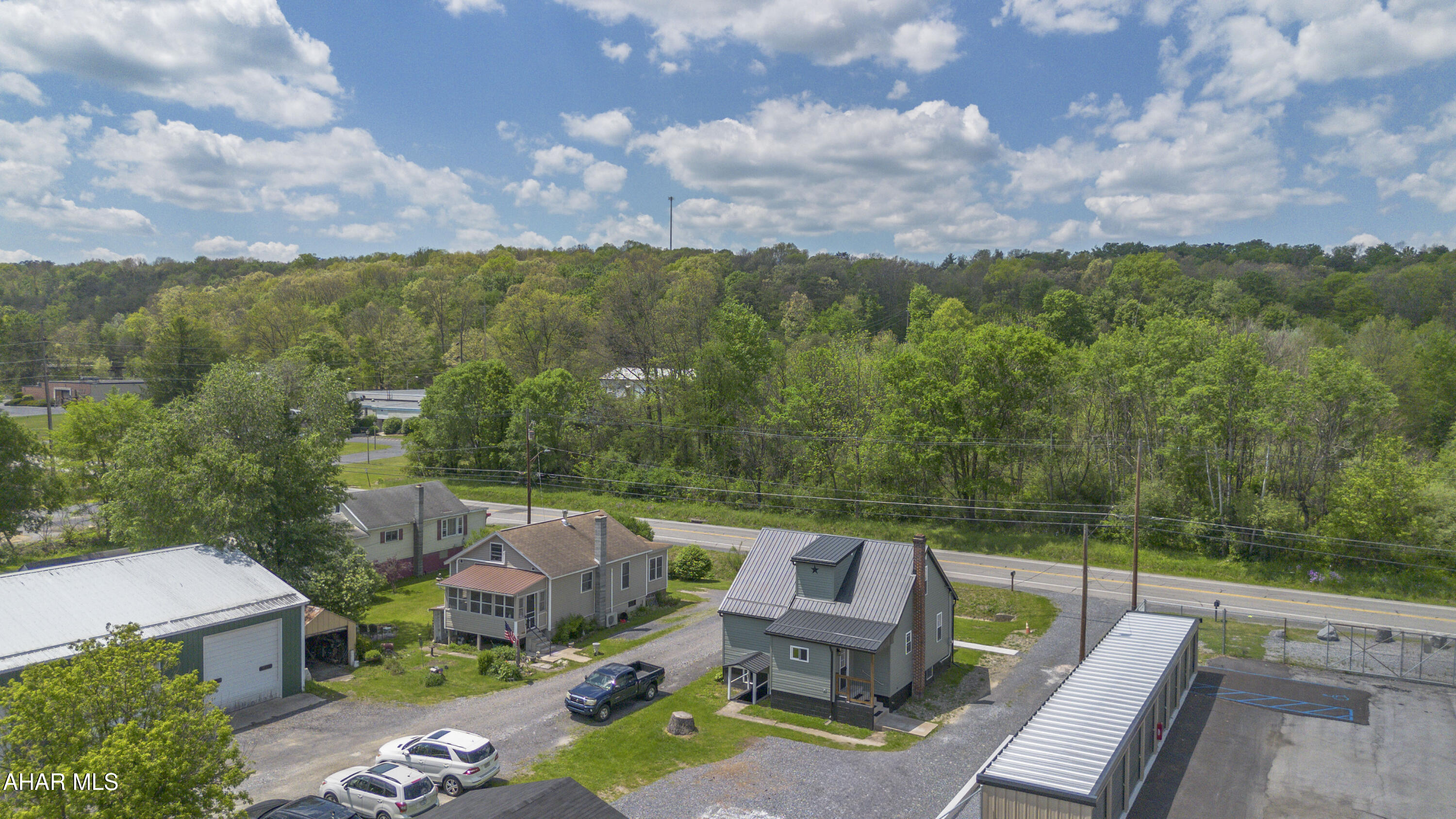 10475 Fairgrounds Road Huntingdon, PA 16652 - Photo 3 of 34