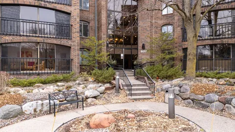 $375,000 | 6051 Laurel Avenue, Unit 203, Golden Valley, MN 55416