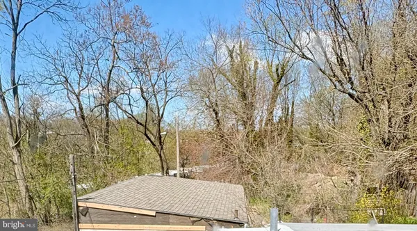 $225,000 | 3947 Mary Street, Drexel Hill, PA 19026