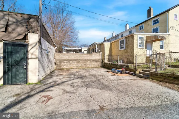 $225,000 | 3947 Mary Street, Drexel Hill, PA 19026