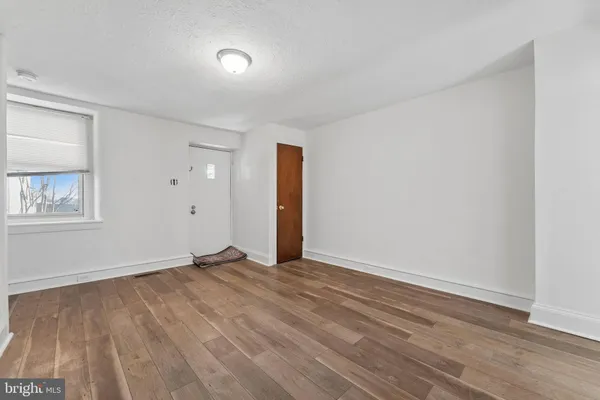 $225,000 | 3947 Mary Street, Drexel Hill, PA 19026