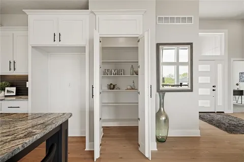 $667,900 | 25080 West 141st Terrace, Olathe, KS 66061