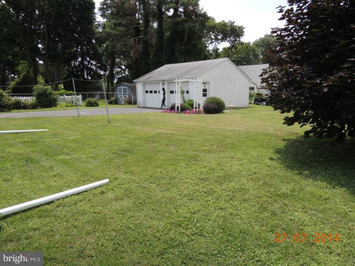 225 Crestview Road Hatboro, PA 19040 - Photo 13 of 22 Exterior Back